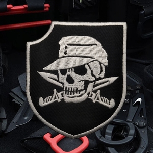 Femme démon tête broderie Patch rectangulaire crochet boucle moral Badge crâne brassard et vêtements sac à dos autocollant décoratif - Product Image 2