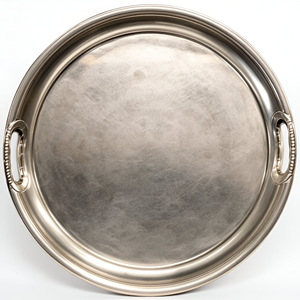 Bandeja de servicio redonda de aluminio martillado perfecta para bufés, banquetes, elegancia de comedor en casa con plato reflectante seguro para alimentos - Product Image 4