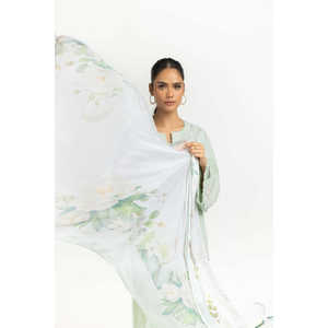 Dupatta de Satén Verde Claro para Mujer con Estampado Floral y Elementos de Moda - Product Image 2