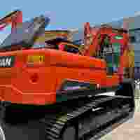 Excavatrice d'occasion Doosan DX225 de 22 tonnes, pelle hydraulique d'occasion pour travaux de construction lourds et de grande envergure avec peu d'heures de fonctionnement