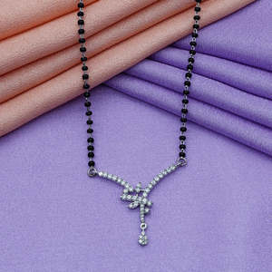 สร้อยคอเงินแท้ 925 ลายข้อต่อแห่งความรัก ของสะสมทางวัฒนธรรม - Product Image 1