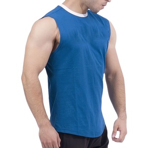 เสื้อกล้ามทรงสลิมฟิตสำหรับผู้ชาย รุ่น OEM 2026 ดีไซน์ใหม่ คอวี ตัดเย็บแบบโค้งมน  ผ้าคอตตอนเจอร์ซีย์  คอเสื้อแบบสั่งทำพิเศษ - Product Image 2