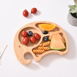 Plateau en bois premium en forme d'éléphant de dessin animé, plat à collation en pin, écologique, passe au lave-vaisselle, pour les repas des enfants, sevrage, service de nourriture, fête - Product Image 5