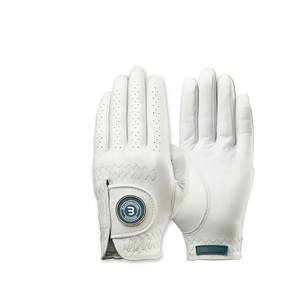Gants de golf de haute qualité en matériau doux assurant une excellente adhérence et une utilisation durable - Product Image 1