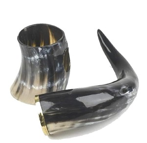 Corne à boire en buffle poli de meilleure qualité avec support Artisanat naturel de l'Inde Design nautique animal élégant - Product Image 3