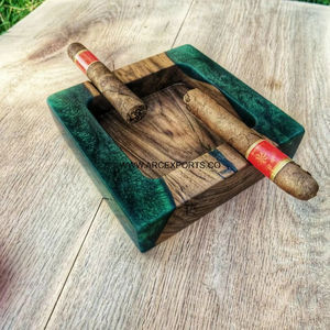 Cendrier pour fumeurs avec 2 spots Cendrier de rangement pour cigares Cendrier en bois d'acacia Attrape-cendres Home Office Cendrier en bois pour cigarettes - Product Image 1