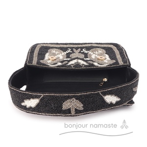 100% di Design Paisley indiano nero fatto a mano | Borsa di dichiarazione ricamata a mano con perline di vetro - Product Image 5