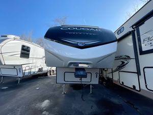 Usado 2023 Keystone Cougar 24R-D-S - Product Image 4