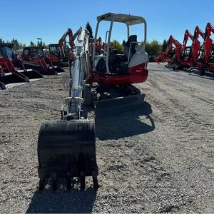 Mini-excavatrice sur chenilles Takeuchi TB235RA en bon état, matériel de construction, mini-excavatrice sur chenilles en bon état - Product Image 6
