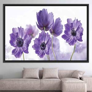 Toile d'art imprimée de fleurs violettes élégantes : décoration murale moderne, toile encadrée noire - Product Image 1