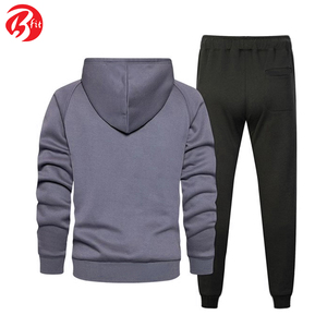 Chándales de algodón 100% con estilo de capucha de Pakistán, chándales cálidos con cremallera completa, chándales de manga regular para correr y trotar - Product Image 4