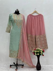 Présentation d'un nouveau haut et sharara en faux georgette avec broderie de cordon et de sequins, entièrement cousu, avec dupatta. - Product Image 2