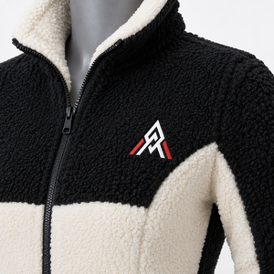 Veste en polaire sherpa personnalisée pour femmes |   Veste d'hiver en peau de mouton berbère à col montant, design réversible, coupe-vent à l'avant - Product Image 4