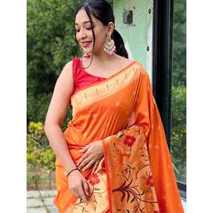 Sari de Seda Paithani Tejido Naranja Ornamentado con Blusa para Bodas - Product Image 4