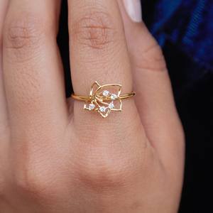 Igi ได้รับการรับรองเครื่องประดับเพชรธรรมชาติ18K แหวนเพชรน้ำหนักเบาที่เรียบง่ายรูปทรงดอกไม้ - Product Image 5
