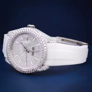 Reloj Deportivo Unisex de Diseño Personalizado, Estilo Hip Hop, Movimiento Miyota Analógico, Cristal, Correa de Acero Inoxidable Blanca Elegante, Diamantes Moissanite - Product Image 1