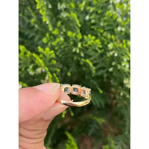 แหวนหมั้นทอง 14k ทำมือ ประดับเพชรแทนซาไนต์ทรงปรินเซสคัต หินธรรมชาติ ดีไซน์เรียบหรู เครื่องประดับชั้นดีสำหรับผู้ชาย - Product Image 5