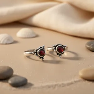 Anillos de Dedo de Plata con Granate Natural Ajustables de Plata de Ley 925 para Mujer, Piedra de Nacimiento de Julio, Hipoalergénicos, Resistentes al Deslustre, de Moda - Product Image 1