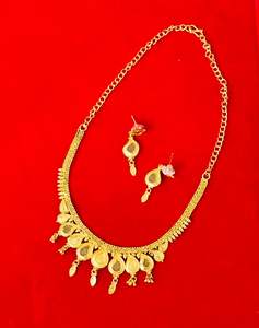 24K Plaqué Or Vintage Dubai Ensemble de Bijoux Boucles d'Oreilles Bracelets Peignes Broches avec Cuivre & Diamant Bijoux de Mode Allemagne Bulgarie - Product Image 1