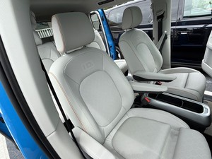 IMPRESIONANTE Volkswagen ID Buzz 2025, Primera Edición, Equipado, Transmisión Automática - Product Image 3