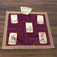 Nappe de table en velours de luxe, douce et élégante, pour mariage, fête, décoration intérieure, Aasan pour Pooja, par Indian Consigners