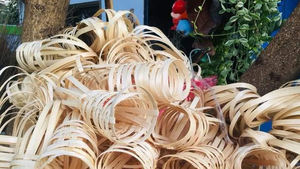 Porte-gobelet en bambou du Vietnam Vaisselle en bambou réutilisable durable pour café d'hôtel et mode de vie écologique - Product Image 2