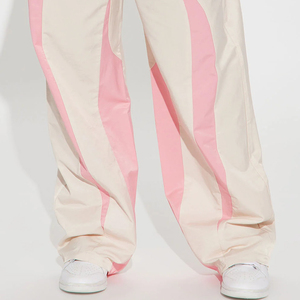 Pantalones de paracaídas con logotipo personalizado para mujer, pantalones de chándal holgados blancos, cortavientos de nailon, cintura baja, cordón, logotipo personalizado, nailon de invierno - Product Image 4