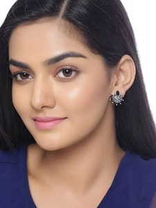 Boucles d'oreilles pendantes de luxe en argent et noir oxydé de qualité supérieure pour femmes, cadeau idéal et à porter pour les fêtes au meilleur prix - Product Image 6