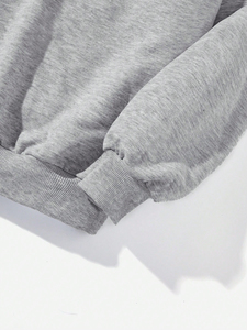 Sudadera personalizada de algodón 100% para hombre, forro polar cómodo con estampado de logotipo personalizado en relieve para invierno - Product Image 4