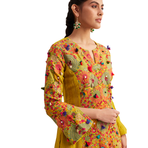 Vente en gros de vêtements ethniques pour femmes moutarde en soie Kurta Palazzo serti de broderie Resham et Zari Fournisseur d'usine de vêtements OEM - Product Image 5