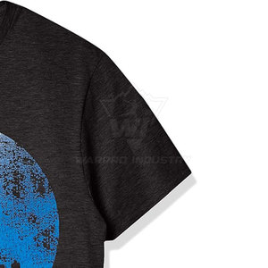 เสื้อยืดลำลองผู้ชาย พิมพ์ลายกราฟิกทันสมัย เนื้อผ้านุ่มสบาย เหมาะสำหรับลุคสตรีทแวร์ในชีวิตประจำวัน - Product Image 6
