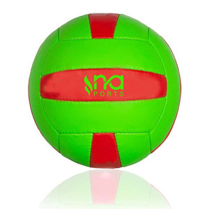 Balones de fútbol gaélico de alto rendimiento para entrenamiento, con exterior duradero, ideales para práctica en exteriores y campos. - Product Image 1