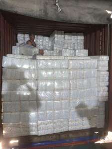 Vente chaude Premium Personnalisé Toutes Les Tailles Couches Ruban Qualité Couches Pour Bébés Prix Usine Fabriqué en Turquie Vente en gros Disponible - Product Image 2