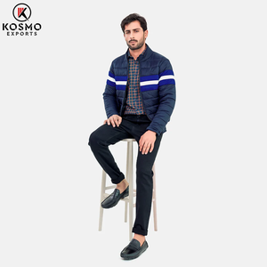 เสื้อแจ็คเก็ตพัฟเฟอร์ผู้ชายคุณภาพสูงสำหรับฤดูหนาว สไตล์ลำลอง อุ่นสบาย มีฮู้ด ติดกระดุมและซิปด้านหน้า พร้อมโลโก้ กันน้ำ ระบายอากาศได้ดี แบบสองด้าน ผ้าวอร์สเต็ด - Product Image 3