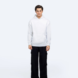 Sudaderas Clásicas Blancas Frescas y Limpias, Elegancia sin Esfuerzo, Ilumina tu Guardarropa, Perfectas para Cualquier Ocasión por Ako - Product Image 4