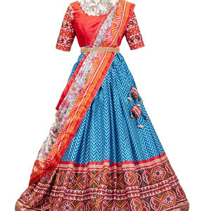 Último diseñador tradicional Chinon Patola impreso trabajo pesado seda Lehenga Choli alto vestido paquistaní adultos Casual ocasión - Product Image 1