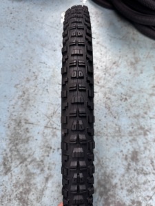 Neumáticos para bicicleta eMTB de 26/27.5/29 pulgadas + capa antipinchazos. Stock de la UE. Garantía de Precio Más Bajo - Product Image 1