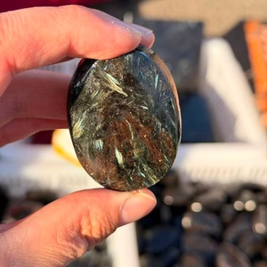 Cristal de Astrophyllite Natural, Forma de Corazón de Luna, Piedra de Palma Pulida, Astrophyllite de Fuego Raro, Tallado Curativo para Decoración del Hogar - Product Image 6