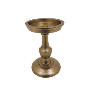 Design à la mode métal bougie pilier support or fini pour la maison mariage noël table éclairage décor à la main en vrac - Product Image 1