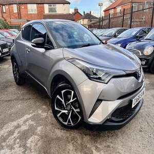 SUV C-HR d'occasion, argenté, 5 places, phares LED, pneus R18, conduite à gauche/droite, essence+essence+Diesel+hybride, à vendre - Product Image 1