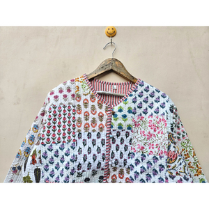 Veste d'hiver en coton réversible à col en V pour femme, style bohème artisanal, écologique, design unique en patchwork matelassé - Product Image 4