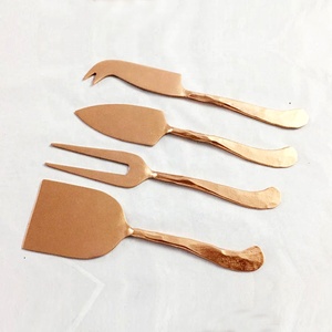 Juego de queso de acero inoxidable con mango de lazo martillado Juego de cubiertos con mango de lazo de oro rosa - Product Image 5