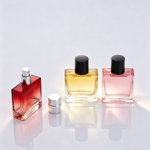 ขวดน้ำหอมดีไซน์หรูขนาด 100 มล. แบบสเปรย์ สำหรับน้ำหอม EDP EDT ของแท้จากอเมริกา ขายส่ง พร้อมหัวปั๊ม ใช้งานได้ยาวนาน ผลิตจากแก้ว - Product Image 4