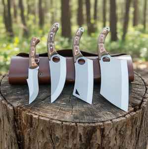 Ensemble de couteaux de chef sur mesure de haute qualité en acier Damas avec manches en bois, 7 pièces avec étui en cuir - Product Image 2