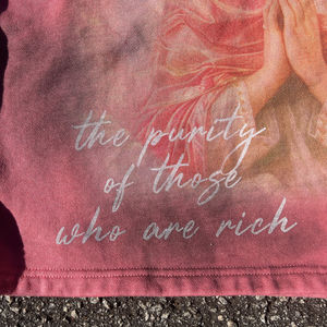 เสื้อยืดแขนยาวสองชั้นแบบสั่งทำพิเศษ ล้างสีแบบแอซิดวอช แต่งลายขาดๆ ประดับเพชรและตัวอักษรผ้าทอ จากโรงงานผู้ผลิตโดยตรง - Product Image 3