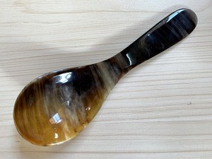 ช้อนเขาควายธรรมชาติทำด้วยมือมีดฮอร์นอินเดียเป็นมิตรต่อสิ่งแวดล้อมและย่อยสลายได้ตามธรรมชาติมีขนาดและดีไซน์ที่กำหนดเองได้ - Product Image 2