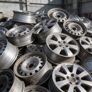 Déchets de jantes en alliage d'aluminium, 99% propres, jantes usagées pour la refusion d'aluminium - Product Image 1