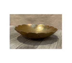 Tazón de servicio de latón tradicional del sur de la India para servicio Sambar Rasam en funciones religiosas o familiares - Product Image 5