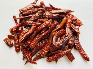 Alta calidad 100% Puro Vietnam Chile seco Sabor fuerte Hierba seca Especias Fábrica Precio al por mayor Barato en Vietnam - Product Image 5