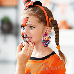 Pendientes Bordados Hechos a Mano con Formas Únicas Multicolores - Joyería de Temática Náutica con Tela de Algodón, Tamaño Personalizable - Product Image 2